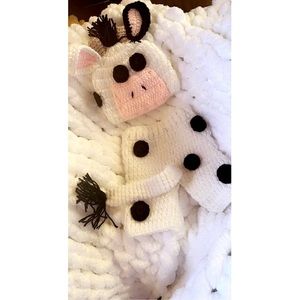 Cow Crochet baby set